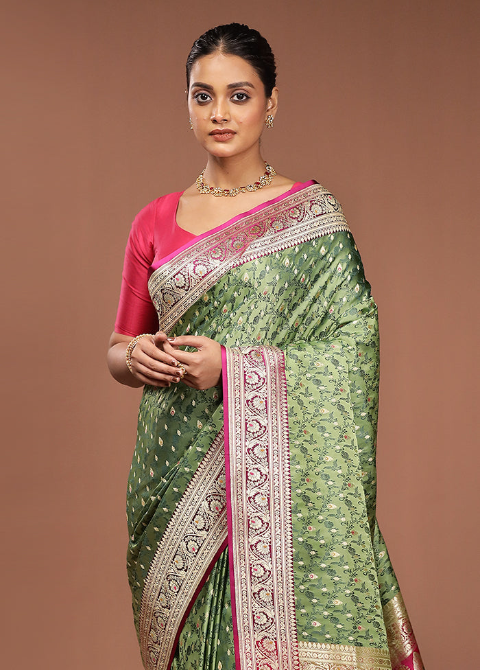 Green Handloom Tanchoi Pure Silk Saree With Blouse Piece