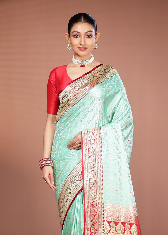 Green Handloom Tanchoi Pure Silk Saree With Blouse Piece