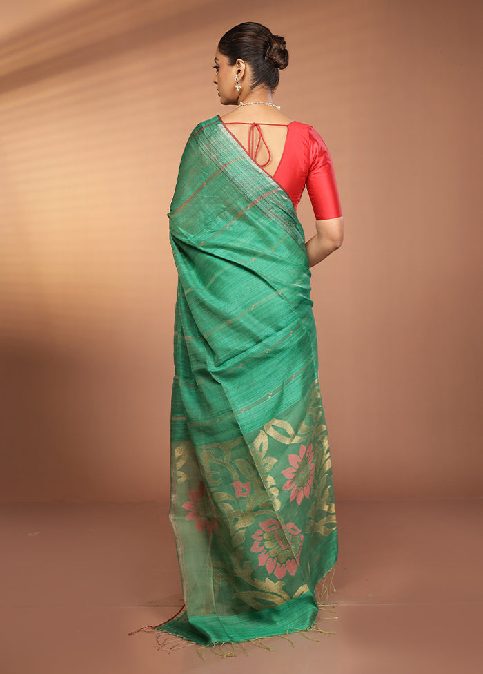 Green Handloom Matka Pure Silk Saree With Blouse Piece