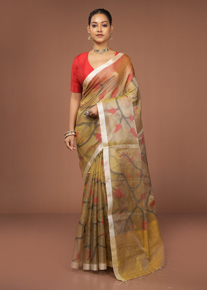 Cream Handloom Matka Pure Silk Saree With Blouse Piece