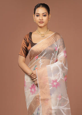 Grey Handloom Matka Pure Silk Saree With Blouse Piece