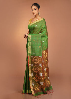 Green Handloom Matka Pure Silk Saree With Blouse Piece