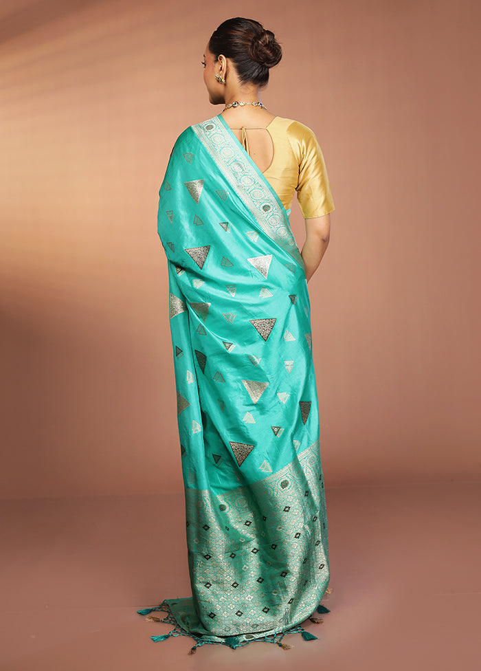 Green Dupion Silk Saree With Blouse Piece