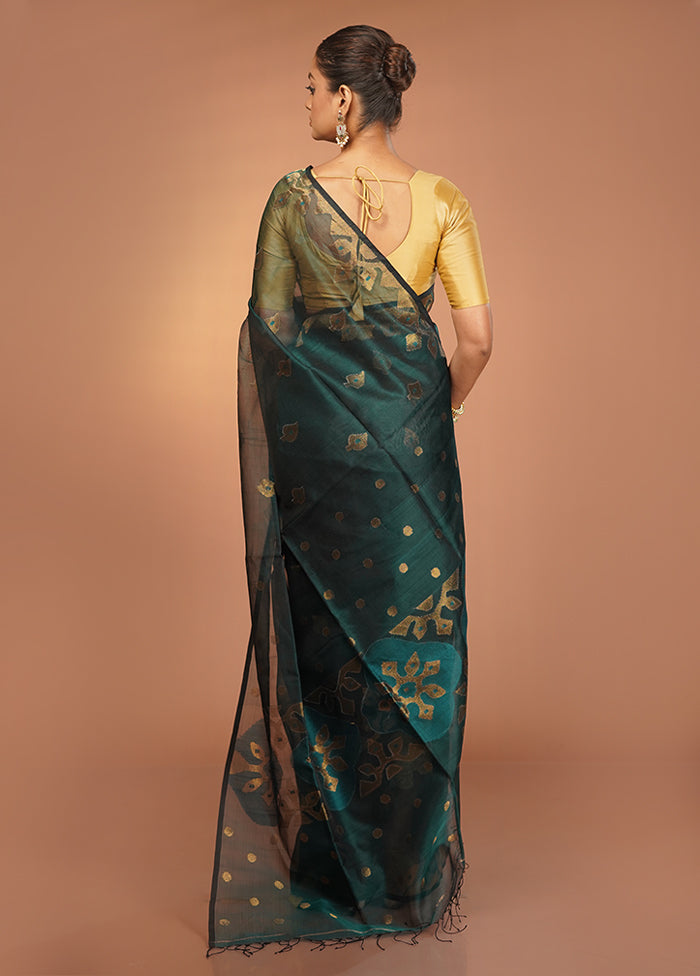 Green Handloom Matka Pure Silk Saree With Blouse Piece