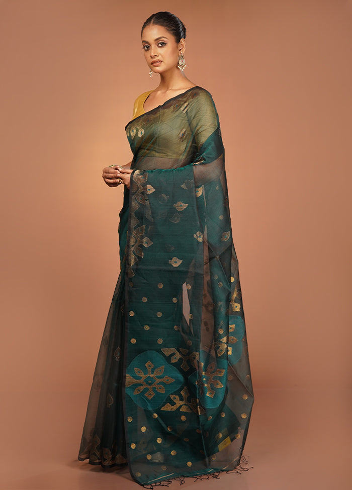 Green Handloom Matka Pure Silk Saree With Blouse Piece