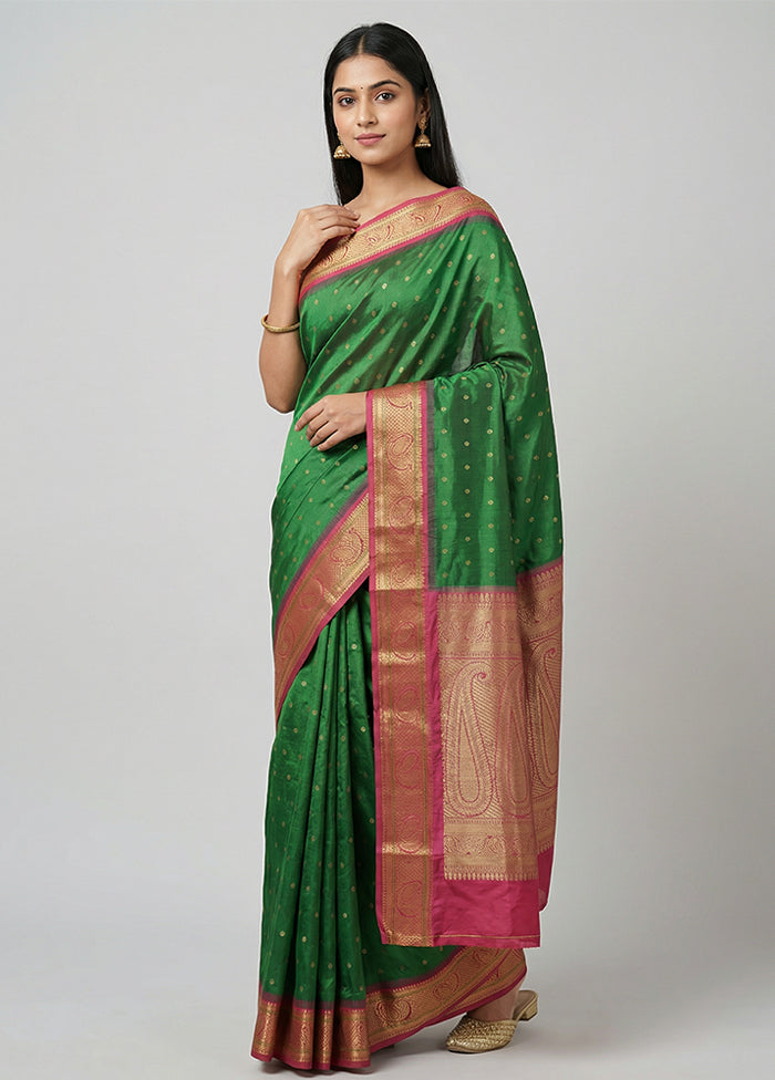Green Handloom Kanjivaram Pure Silk Saree With Blouse Piece