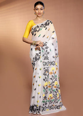 White Tant Jamdani Saree Without Blouse Piece