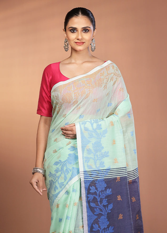 Blue Matka Silk Saree With Blouse Piece