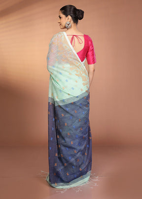 Blue Matka Silk Saree With Blouse Piece