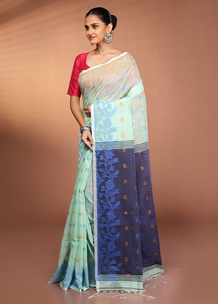 Blue Matka Silk Saree With Blouse Piece