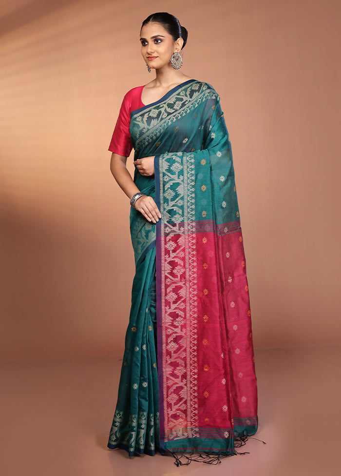 Green Matka Silk Saree With Blouse Piece