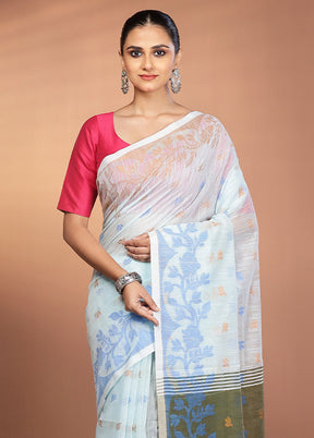 Blue Matka Silk Saree With Blouse Piece