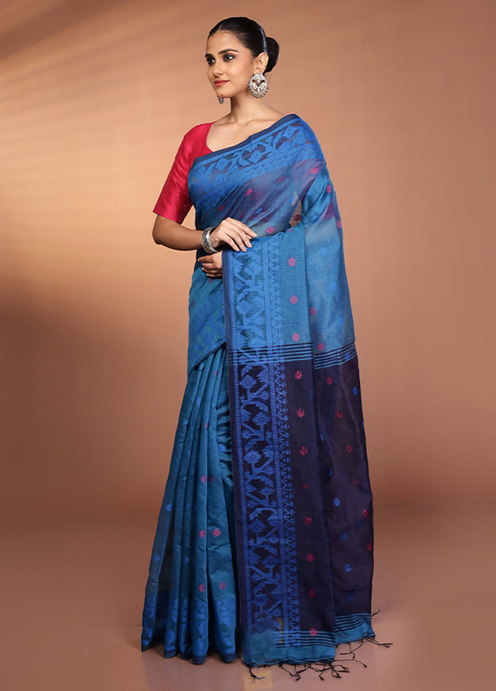 Blue Matka Silk Saree With Blouse Piece