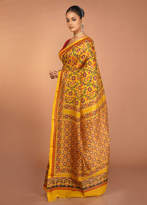 Yellow Chanderi Silk Saree With Blouse Piece