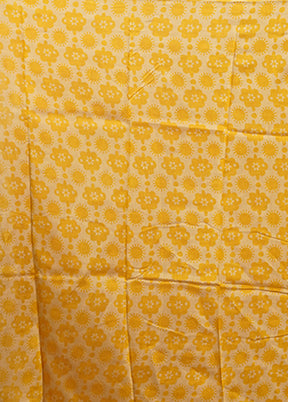 Yellow Chanderi Silk Saree With Blouse Piece