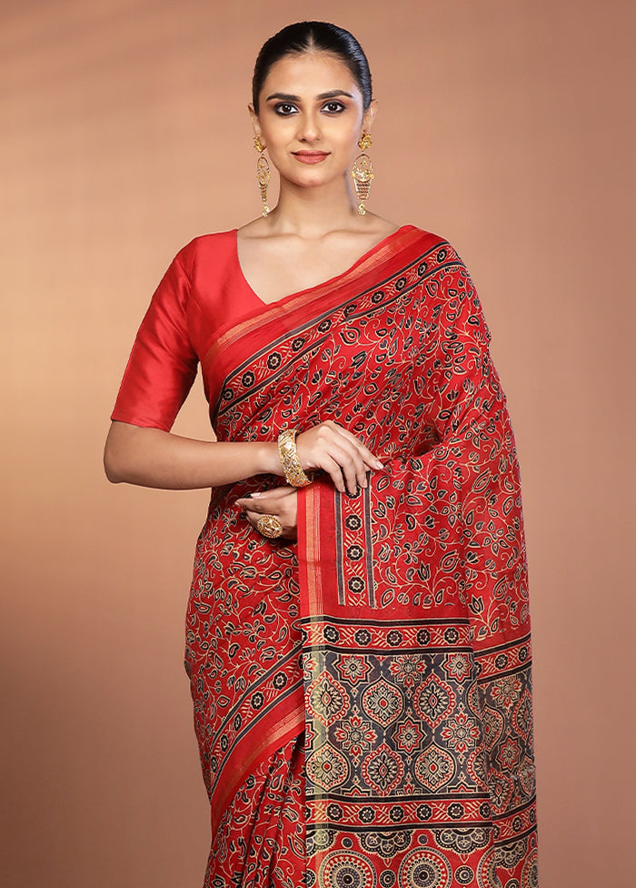 Red Chanderi Silk Saree With Blouse Piece