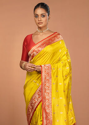 Yellow Handloom Katan Pure Silk Saree With Blouse Piece