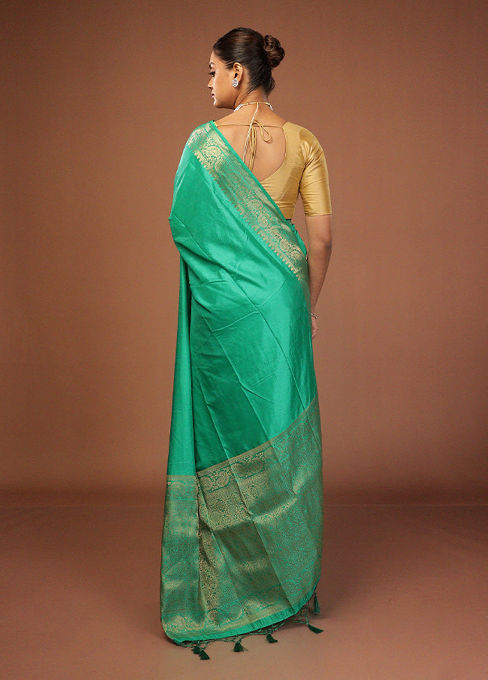 Green Dupion Silk Saree With Blouse Piece