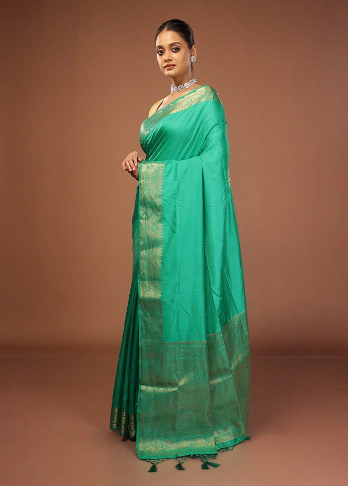 Green Dupion Silk Saree With Blouse Piece