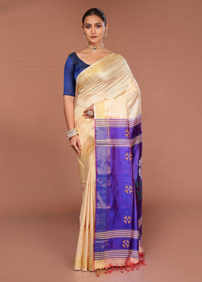 Cream Handloom Kalakshetra Pure Silk Saree With Blouse Piece
