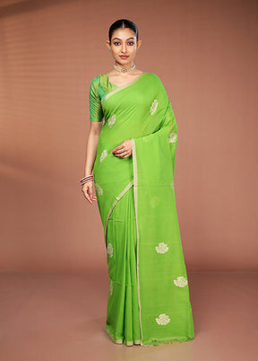 Green Matka Silk Saree With Blouse Piece