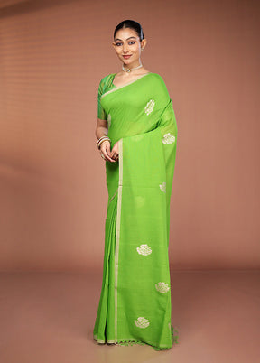 Green Matka Silk Saree With Blouse Piece