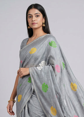 Grey Matka Silk Saree With Blouse Piece