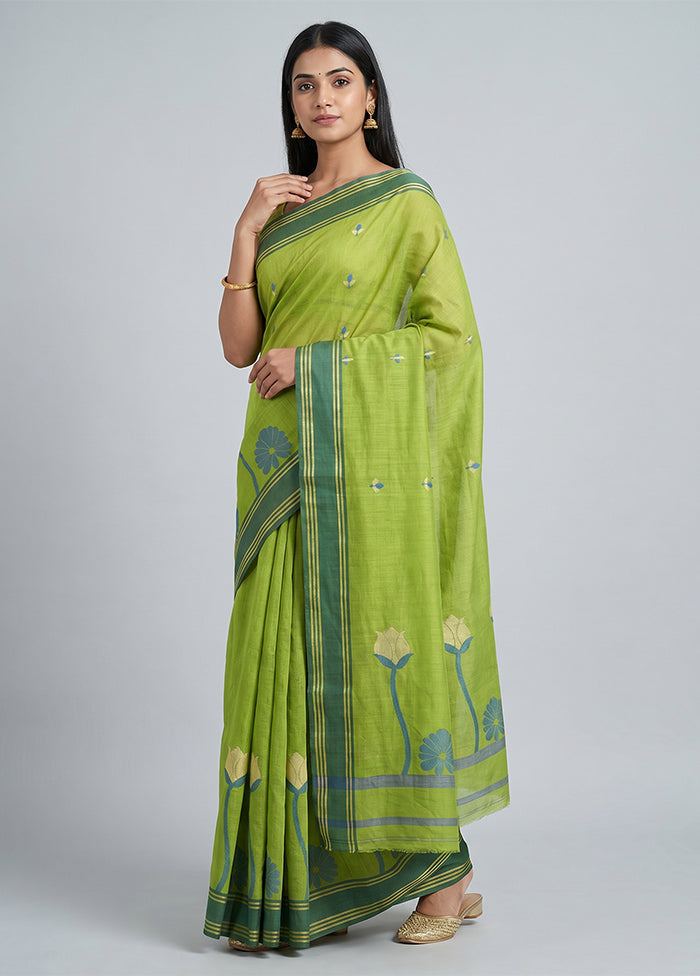 Green Matka Silk Saree With Blouse Piece