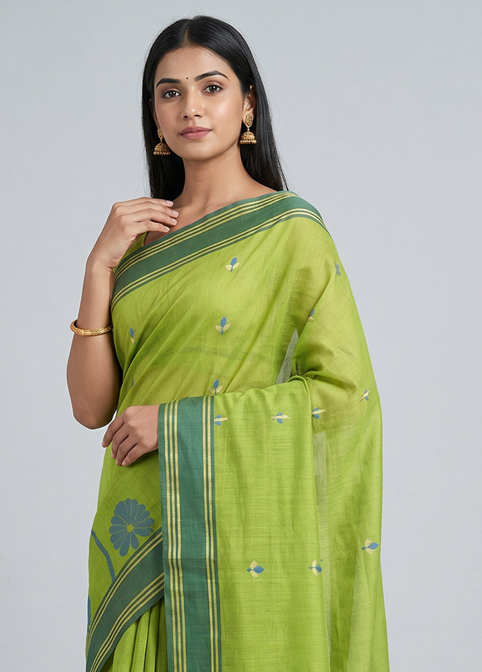 Green Matka Silk Saree With Blouse Piece