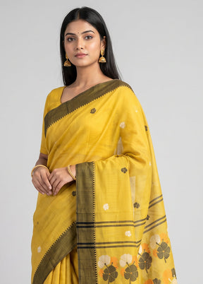 Cream Matka Silk Saree With Blouse Piece