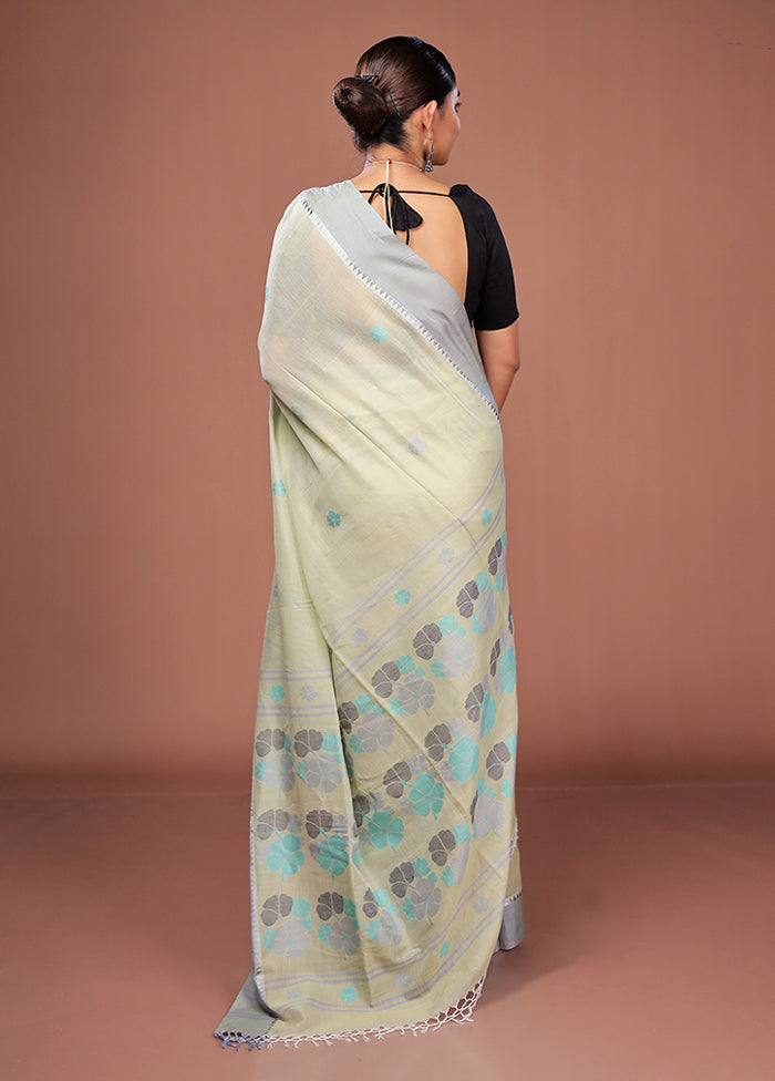 Green Matka Silk Saree With Blouse Piece