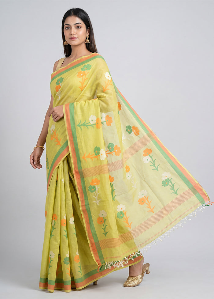 Green Matka Silk Saree With Blouse Piece