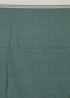 Grey Matka Silk Saree Without Blouse Piece