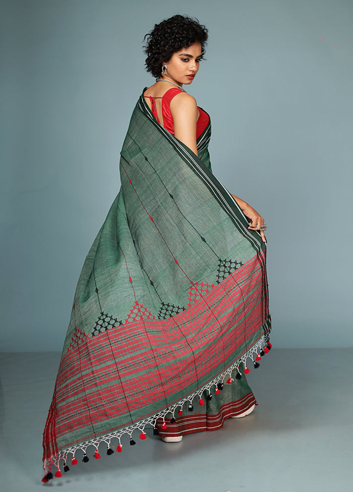 Green Matka Silk Saree Without Blouse Piece