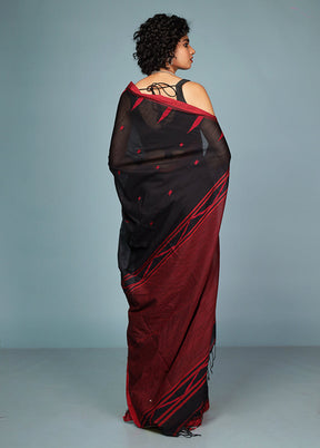Maroon Matka Silk Saree With Blouse Piece