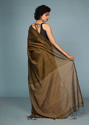 Green Cotton Saree With Blouse Piece