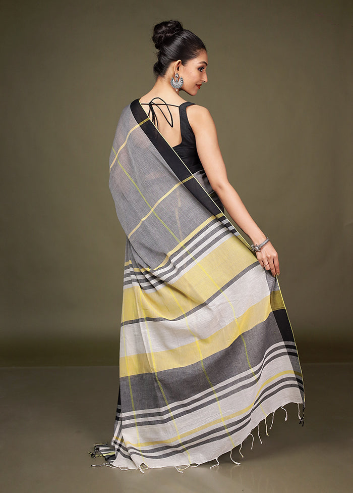 Grey Cotton Saree With Blouse Piece