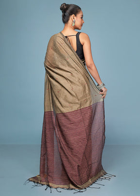 Cream Cotton Saree With Blouse Piece