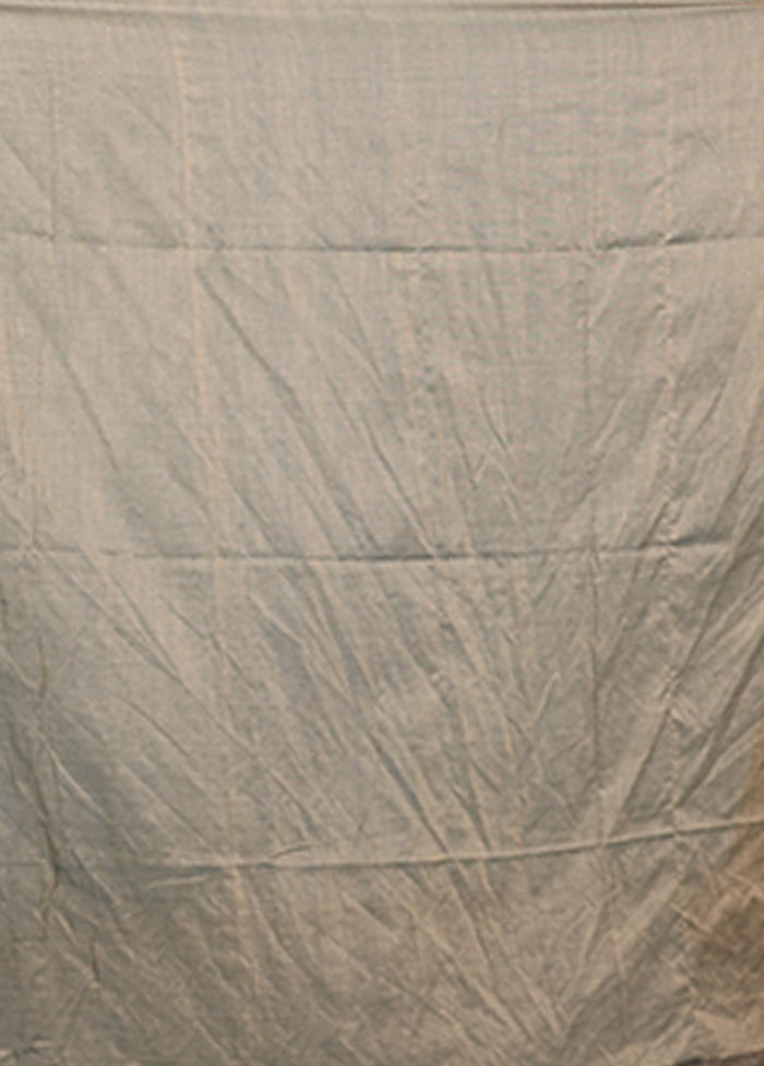 Cream Cotton Saree With Blouse Piece