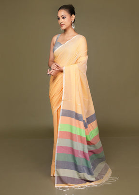 Yellow Cotton Saree With Blouse Piece