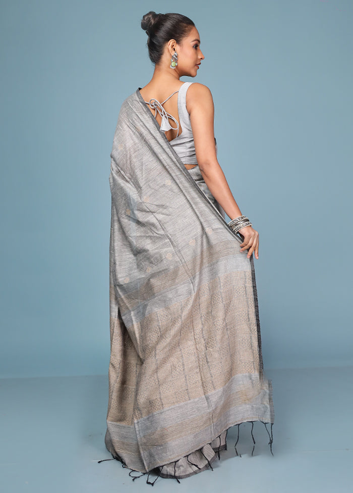 Grey Pure Cotton Saree With Blouse Piece