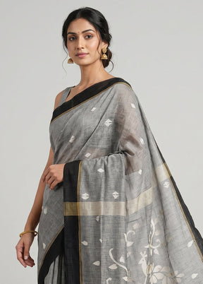 Grey Pure Cotton Saree With Blouse Piece
