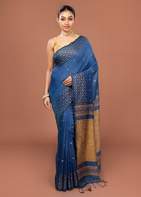 Blue Cotton Saree With Blouse Piece