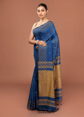 Blue Cotton Saree With Blouse Piece