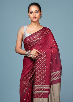 Cream Cotton Saree With Blouse Piece