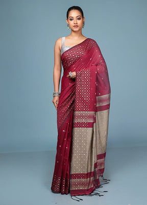 Cream Cotton Saree With Blouse Piece
