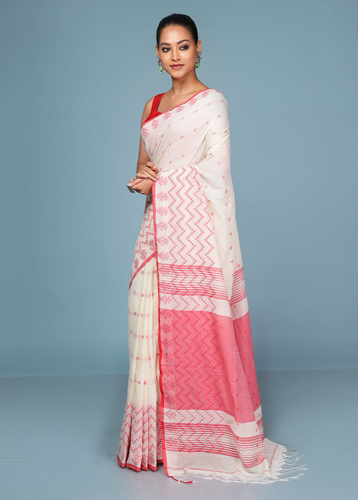 Cream Cotton Saree With Blouse Piece