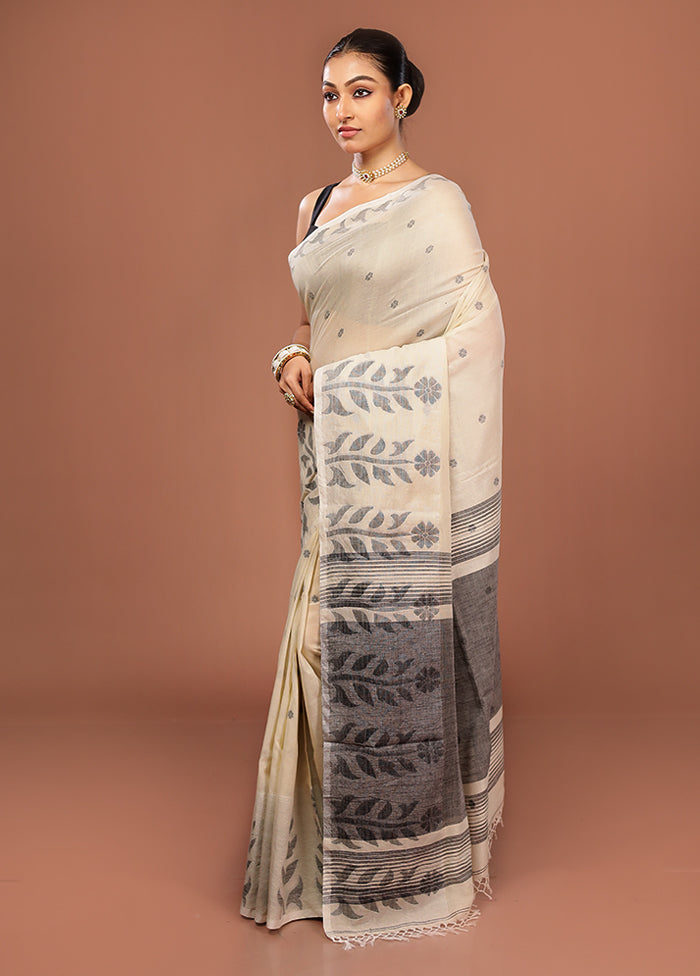 Cream Cotton Saree With Blouse Piece