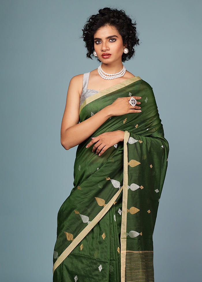 Green Matka Silk Saree With Blouse Piece