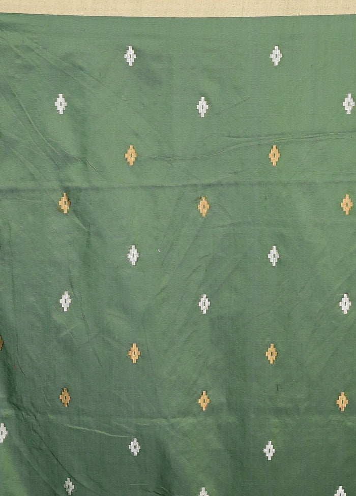 Green Matka Silk Saree Without Blouse Piece